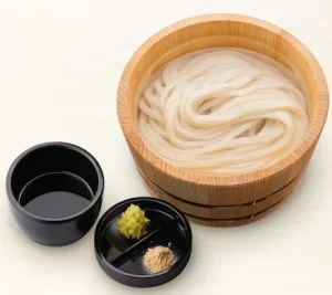 udon kamaage 300x267 - 打ち立て・できたてのおいしさの丸亀製麺で塩分4gの食事
